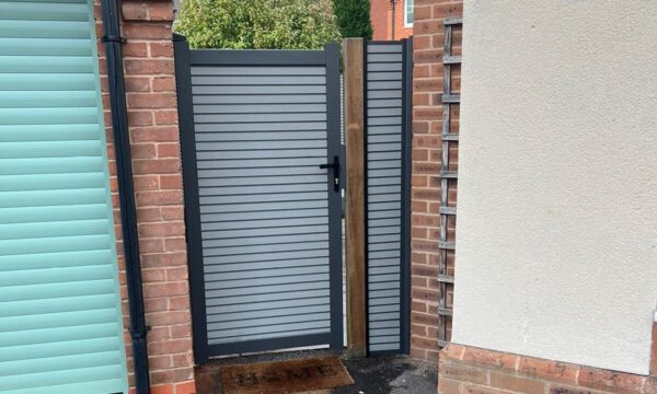 Are Composite Gates Any Good? A Smart Investment for Modern Gardens